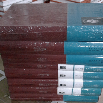 新星齣版社旗艦店 邁剋爾·康奈利推理小說集（全8冊）小紅殼精裝本 詩人黑色迴聲黑冰犯罪一綫行李箱等推 pdf epub mobi 下载